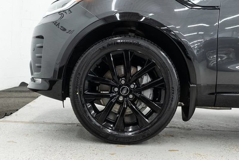 Used 2023 Land Rover Discovery S R-Dynamic AWD/4WD image 46