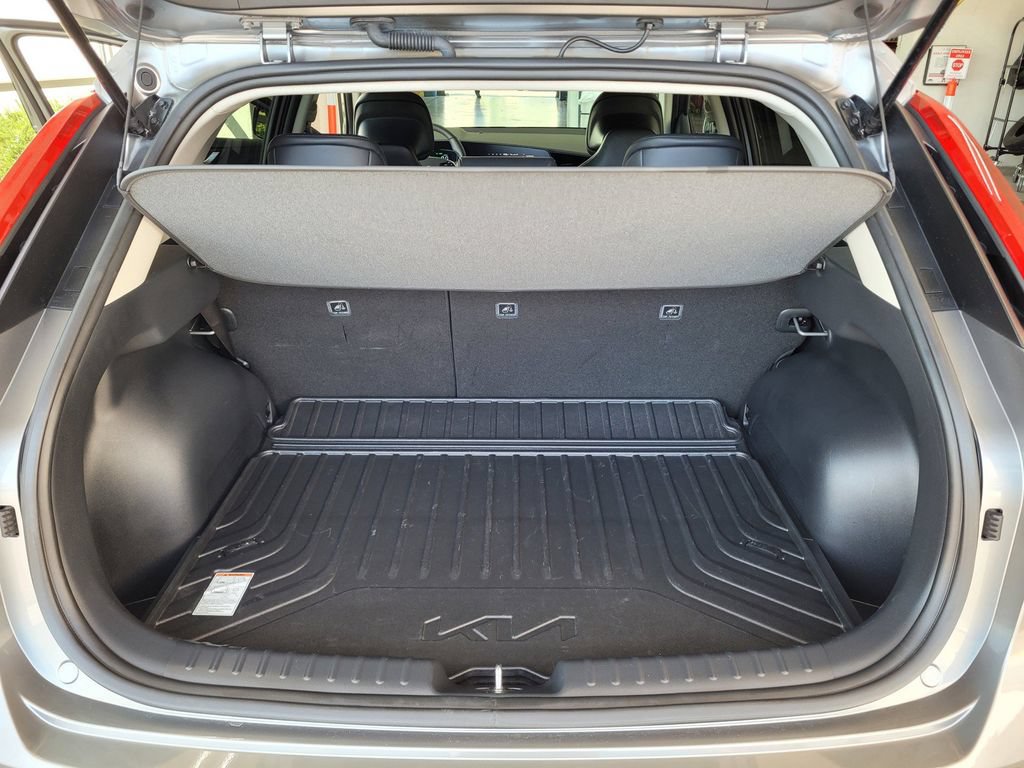 Used 2025 Kia Niro EX Touring FWD image 24