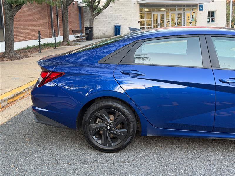 Used 2023 Hyundai Elantra SEL FWD image 8