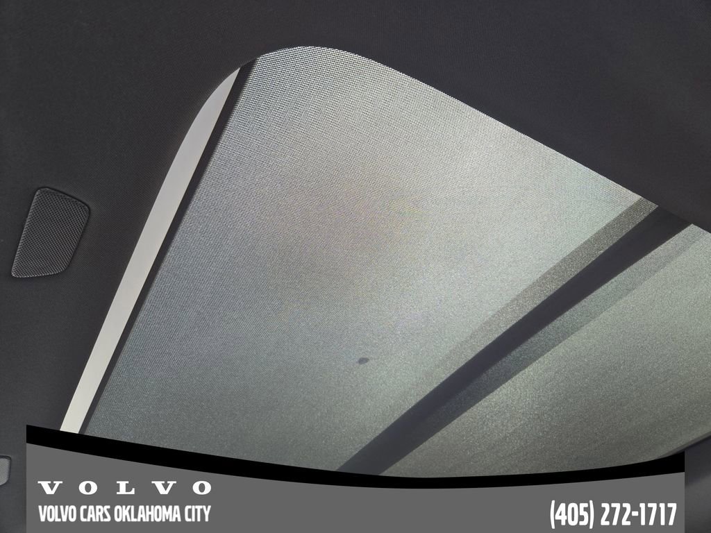 Used 2026 Volvo XC60 B5 Plus w/ Protection Package Premier AWD/4WD image 24