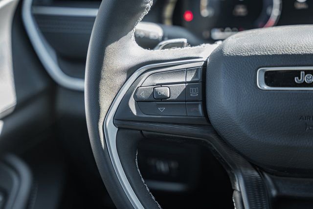 New 2026 Jeep Grand Cherokee Laredo X AWD/4WD image 37