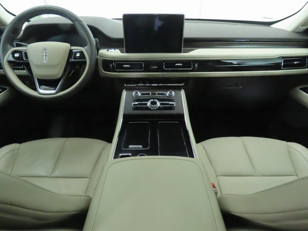 Used 2022 Lincoln Aviator Reserve w/ Equipment Group 201A image 13