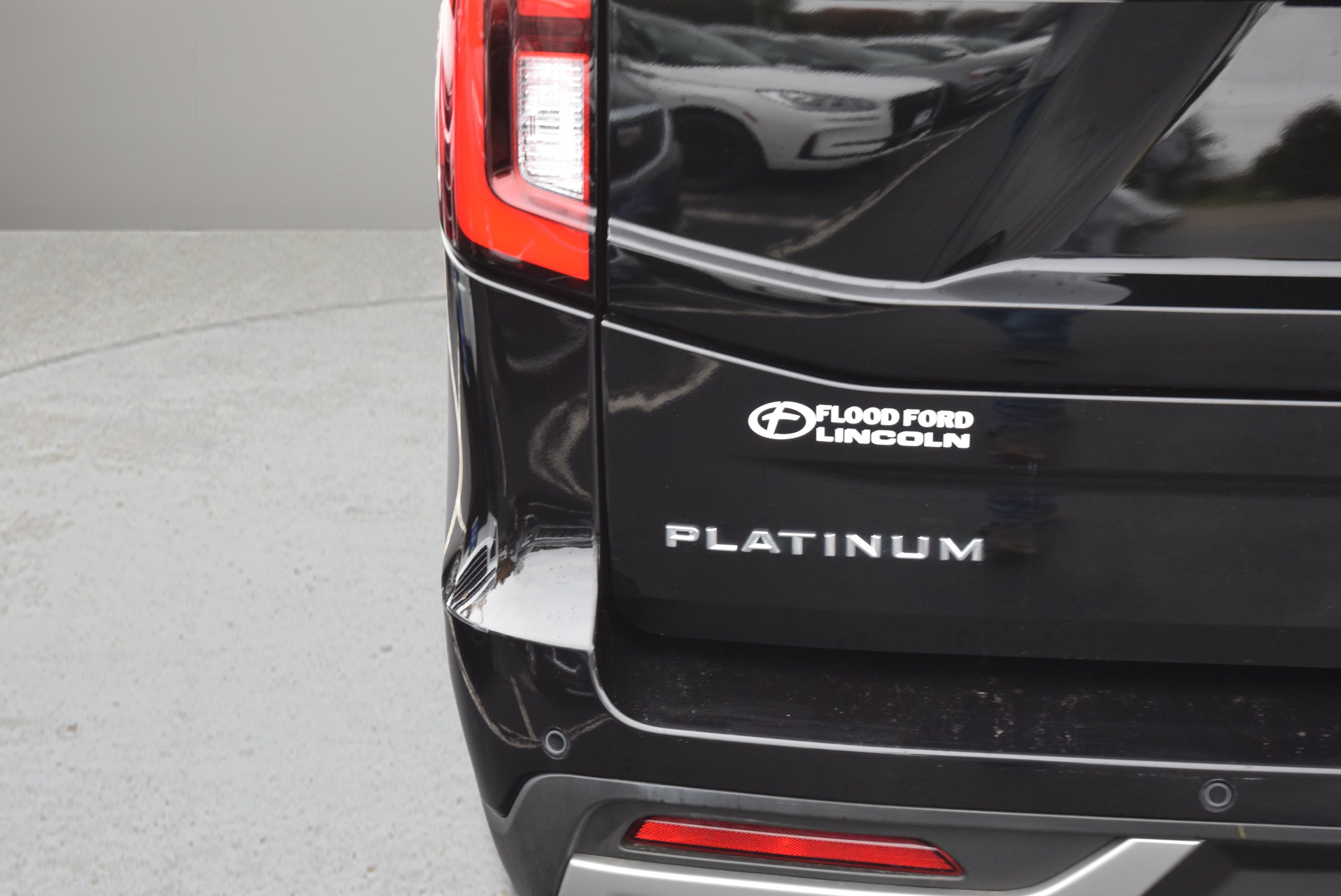Certified 2025 Ford Expedition Max Platinum AWD/4WD image 7