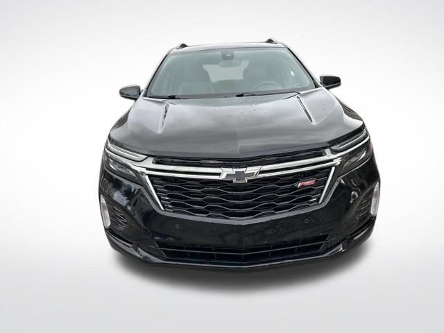 Used 2023 Chevrolet Equinox RS w/ LPO, Floor Liner Package image 9