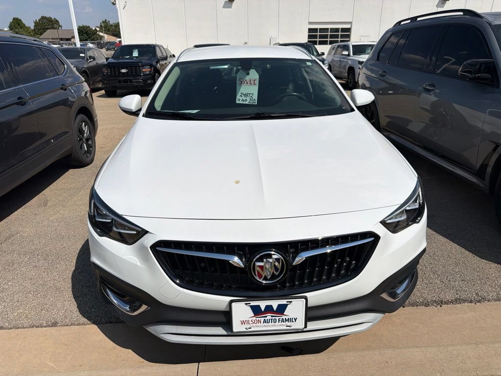 Used 2019 Buick Regal Preferred w/ Sights and Sounds Package AWD/4WD image 2
