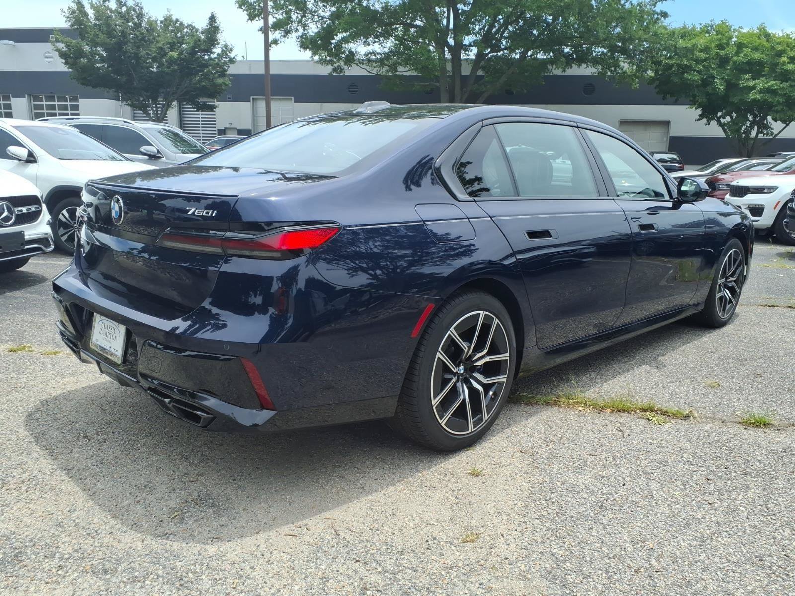 Used 2024 BMW 760i xDrive w/ Premium Package AWD/4WD image 6
