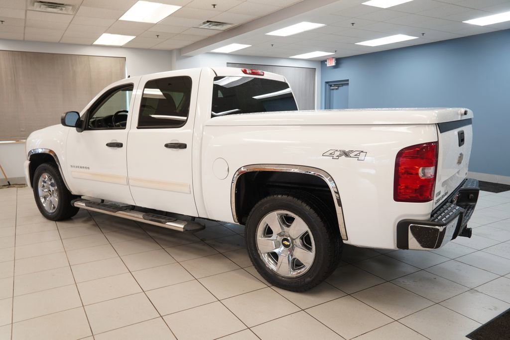 Used 2011 Chevrolet Silverado 1500 LT w/ All-Star Edition AWD/4WD image 7