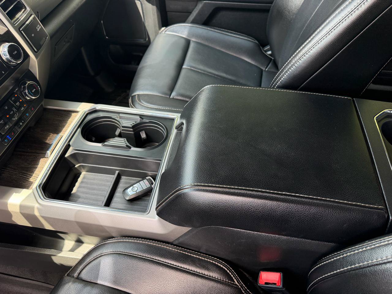 Used 2021 Ford F350 Lariat AWD/4WD image 32