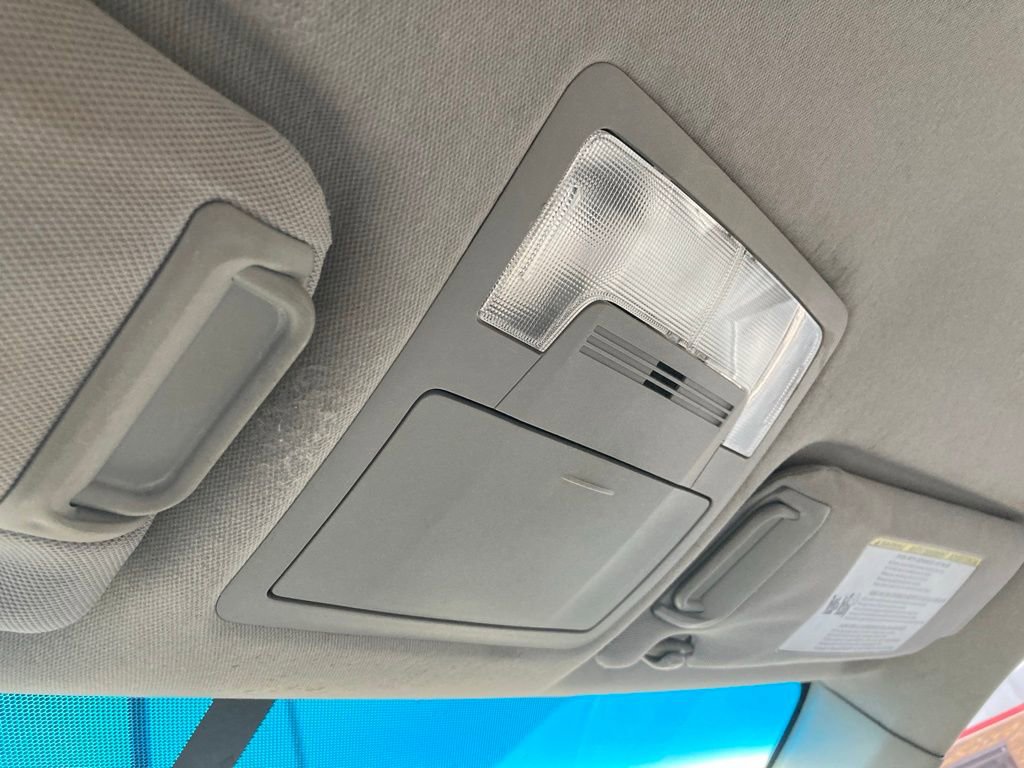 Used 2012 Toyota Camry LE FWD image 25