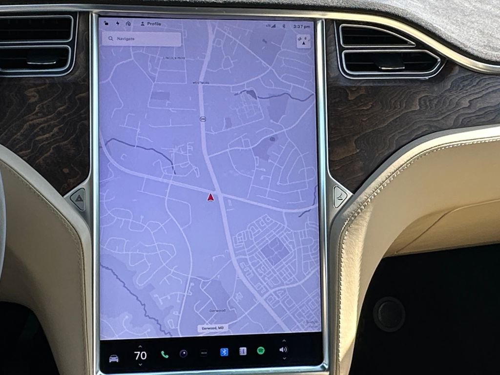 Used 2017 Tesla Model X 90D image 14