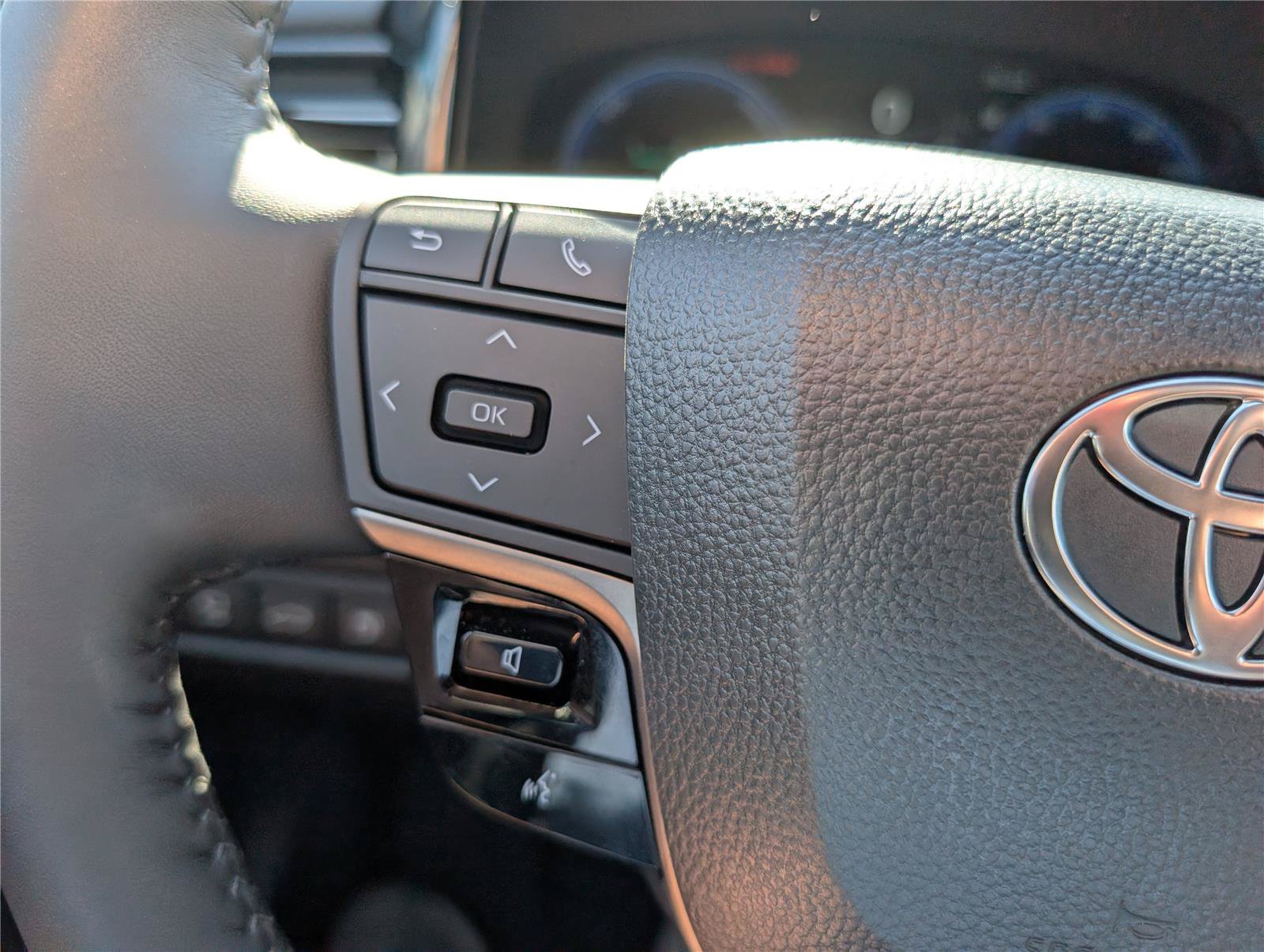 Used 2026 Toyota Camry XSE w/ Premium Plus Package FWD image 23