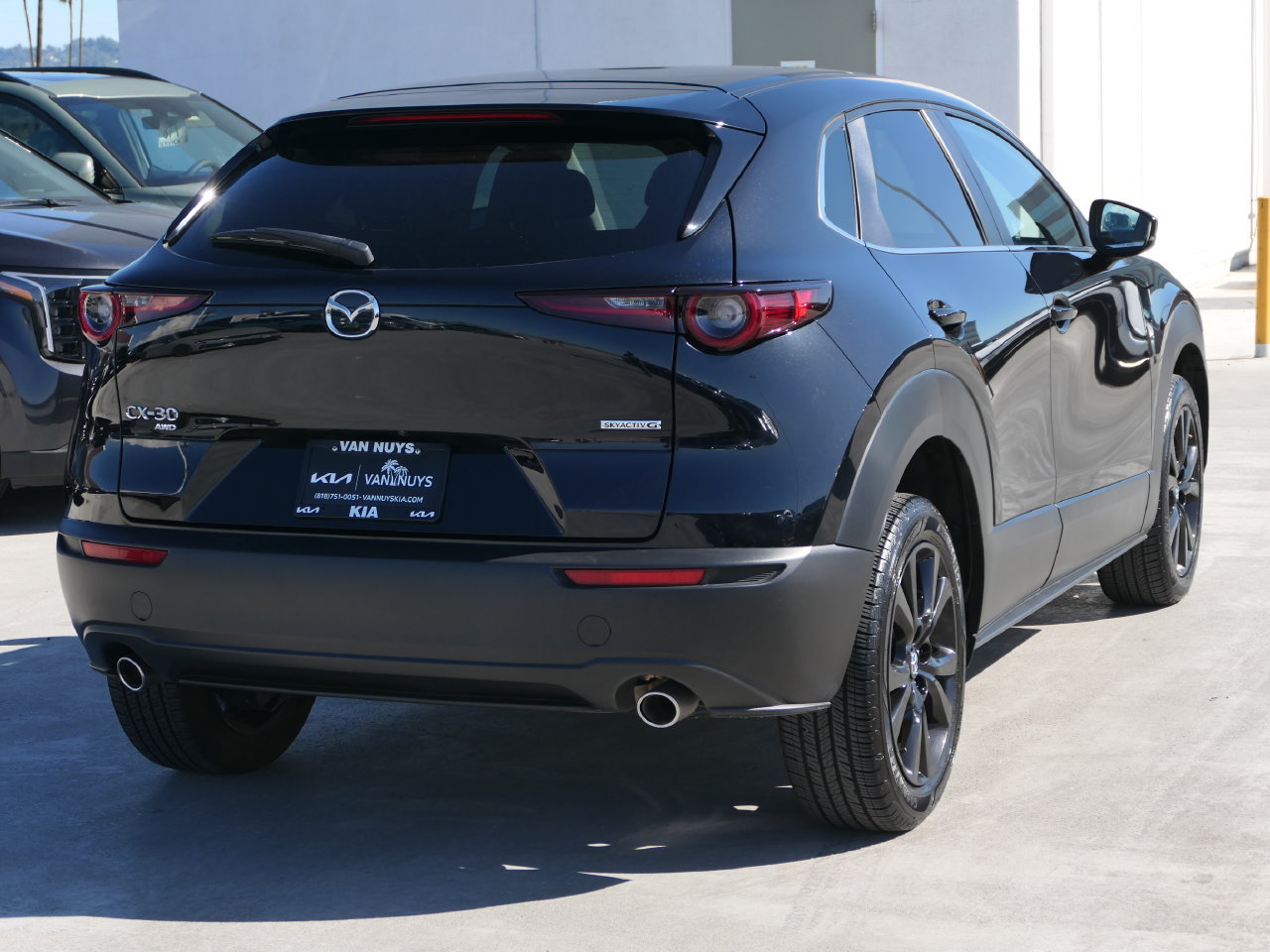 Used 2024 MAZDA CX-30 AWD 2.5 S w/ Select Sport Pkg image 3