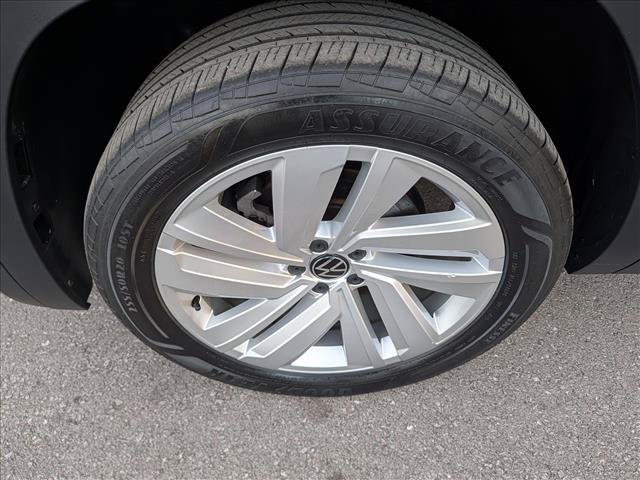 Used 2023 Volkswagen Atlas Cross Sport SE AWD/4WD image 9