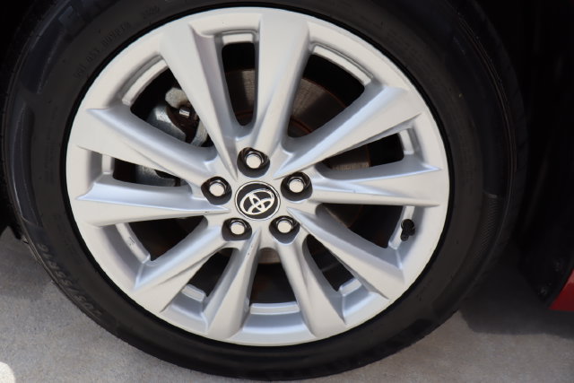 Used 2024 Toyota Corolla LE w/ LE Convenience Package FWD image 39