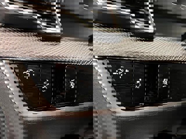 Used 2025 Kia Sportage LX image 20