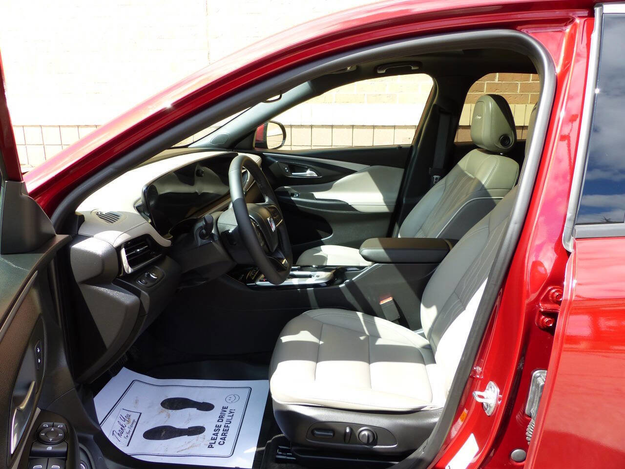 Used 2024 Buick Envista Avenir image 23