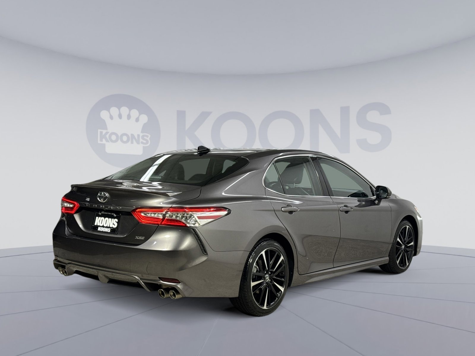 Used 2020 Toyota Camry XSE image 12