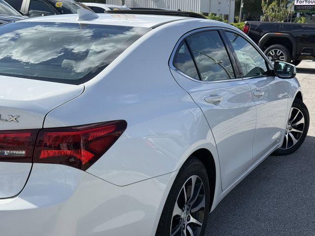 Used 2017 Acura TLX w/ Technology Package FWD image 7