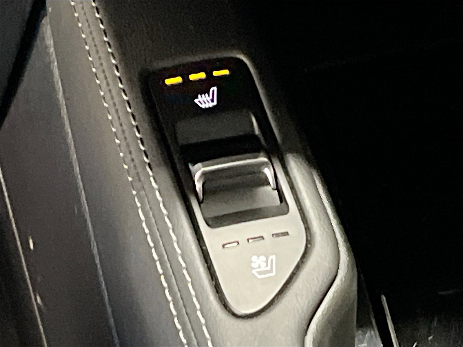 Used 2022 Kia Telluride EX w/ EX Premium Package image 21