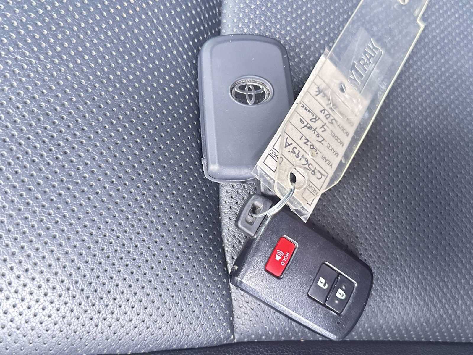 Used 2021 Toyota 4Runner Limited AWD/4WD image 26
