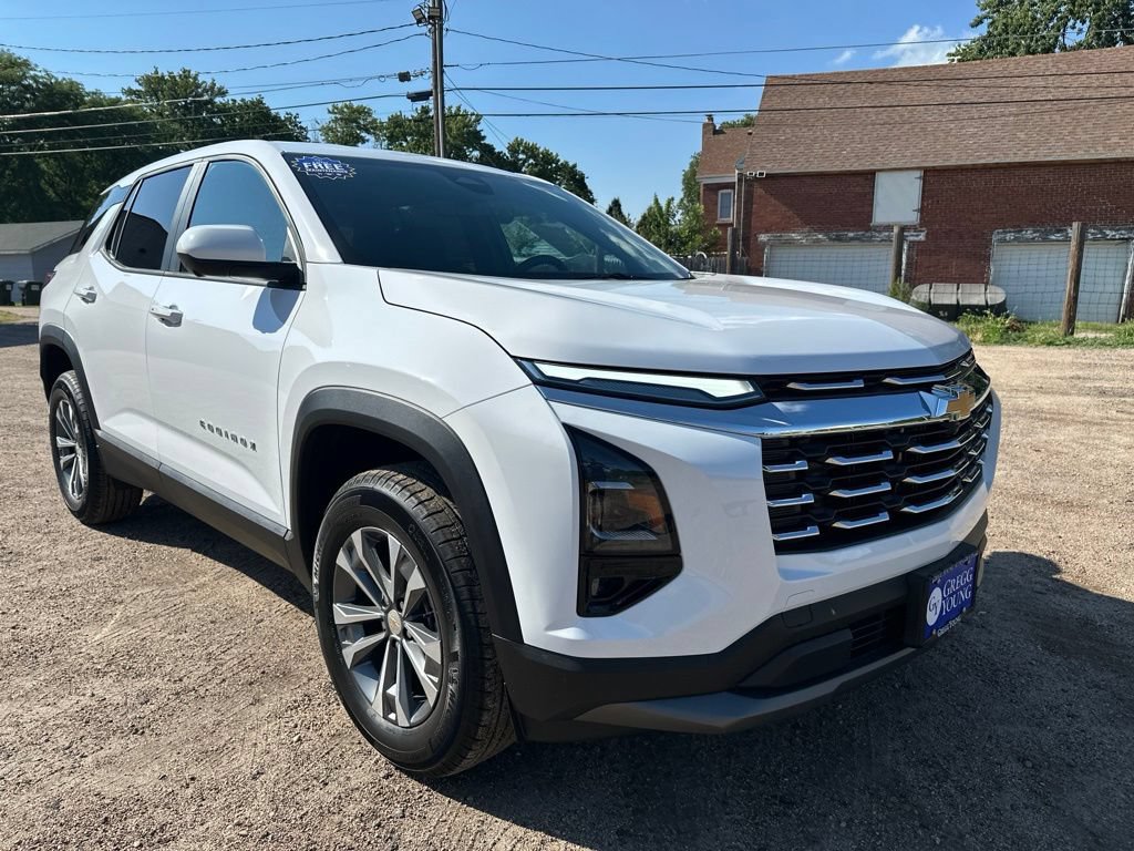New 2027 Chevrolet Equinox LT w/ Convenience Package II AWD/4WD image 8
