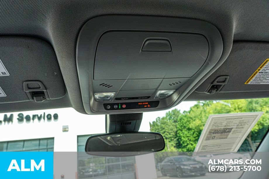 Used 2024 Chevrolet Equinox LT FWD image 32