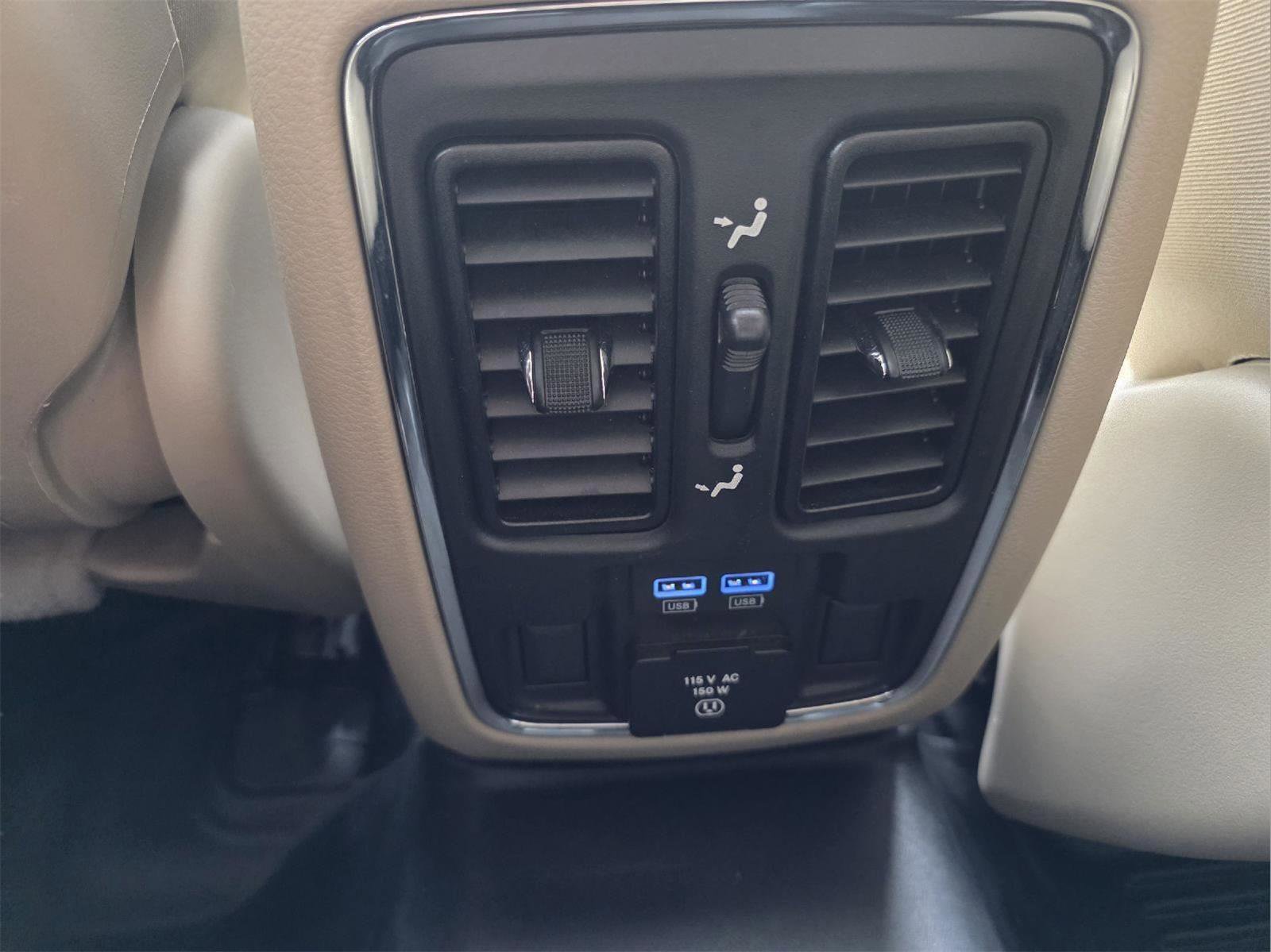 Used 2020 Jeep Grand Cherokee Limited RWD image 27
