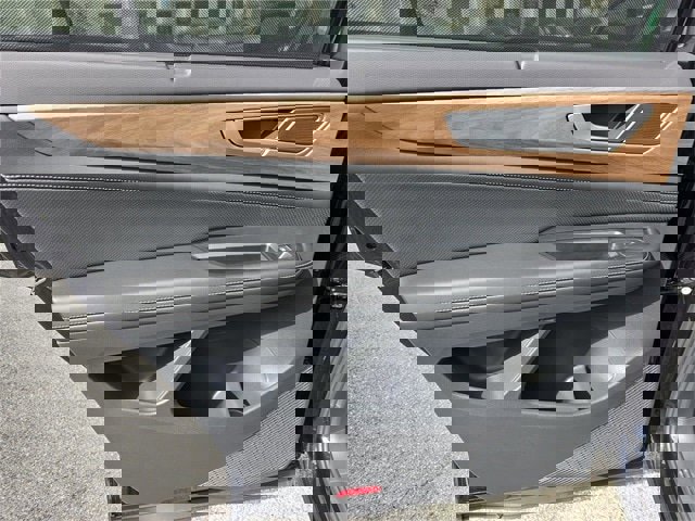 New 2026 Volkswagen Atlas SE image 9