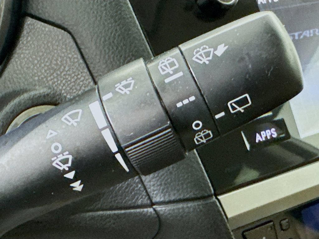 Used 2016 Subaru Outback 2.5i Limited AWD/4WD image 15