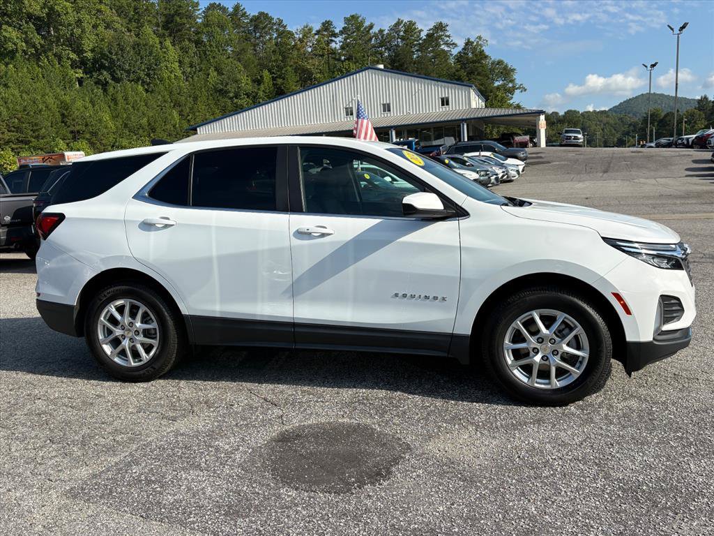 Used 2024 Chevrolet Equinox LT w/ Driver Convenience Package AWD/4WD image 3
