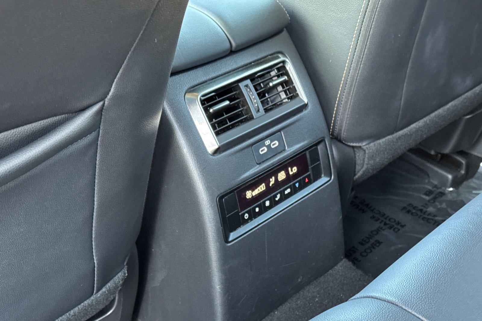 Used 2024 MAZDA CX-90 3.3 Turbo w/ Preferred Package image 14