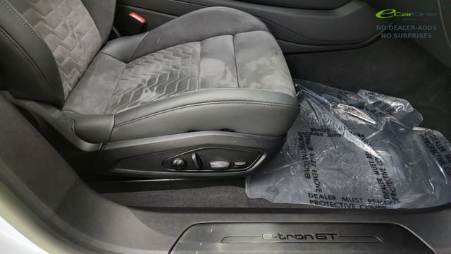 Used 2023 Audi e-tron GT Premium Plus AWD/4WD image 23