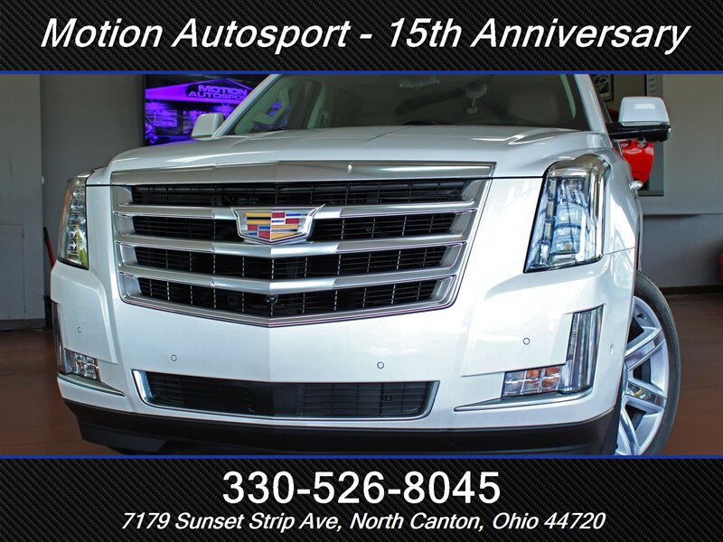 Used 2017 Cadillac Escalade Premium Luxury AWD/4WD image 57
