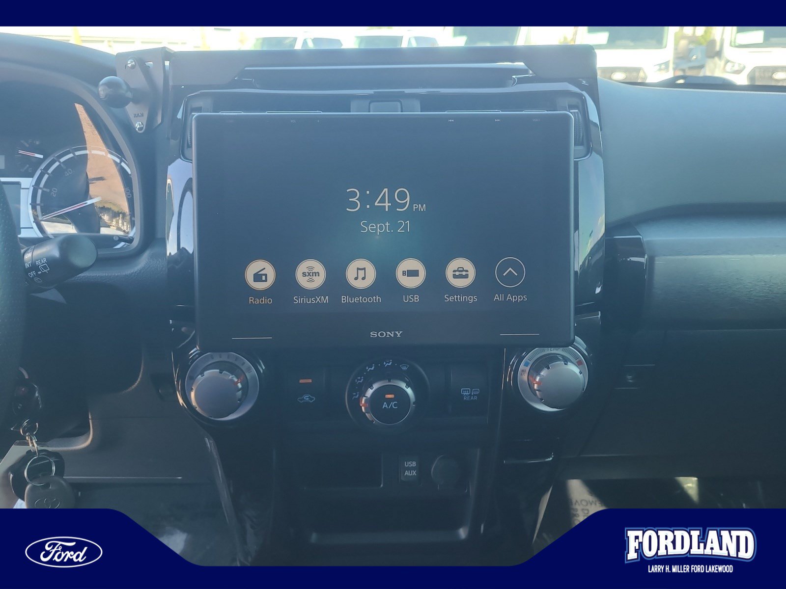 Used 2016 Toyota 4Runner Trail Premium AWD/4WD image 12