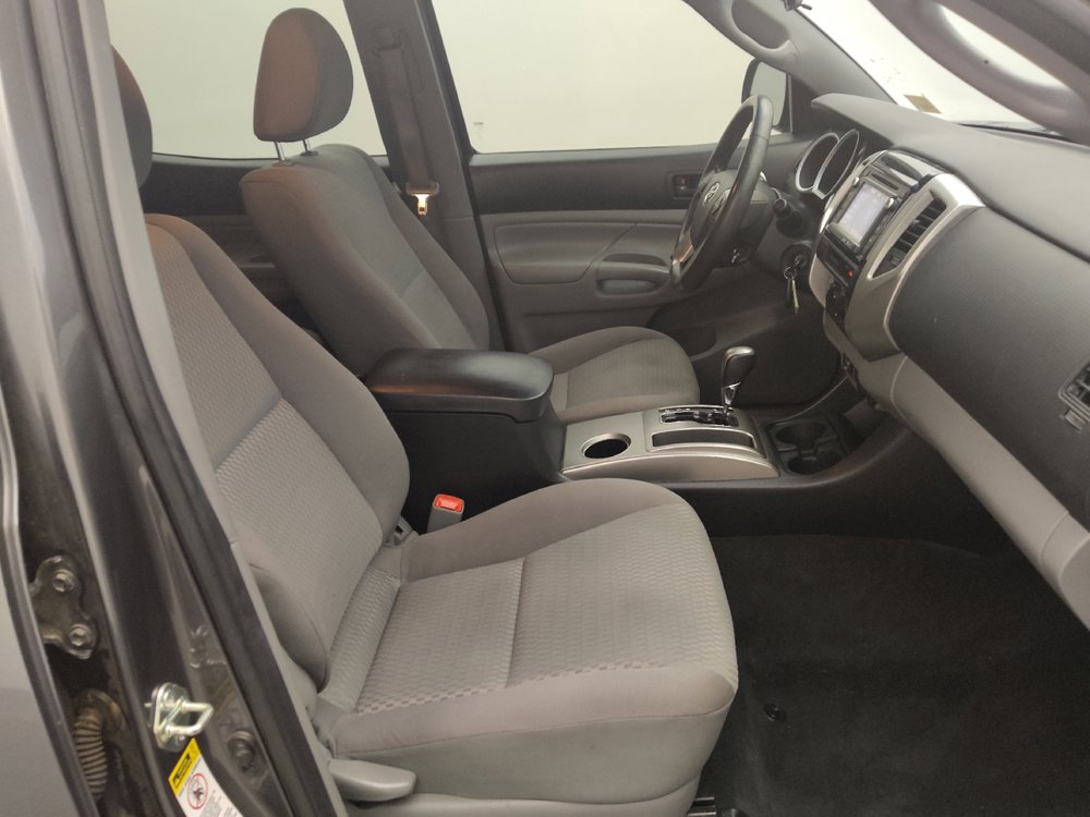 Used 2015 Toyota Tacoma PreRunner w/ SR5 Package RWD image 21