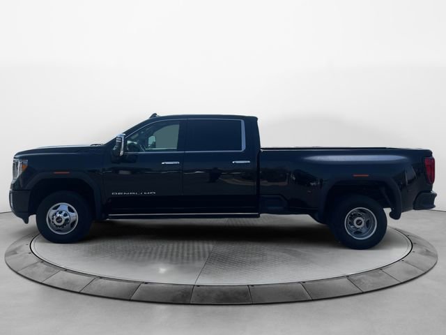 Used 2022 GMC Sierra 3500 Denali w/ Denali Ultimate Package AWD/4WD image 2