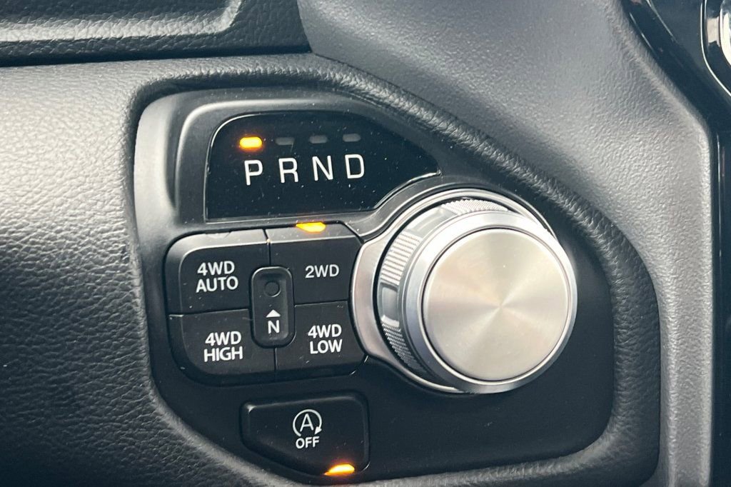 Used 2024 RAM 1500 Laramie image 18