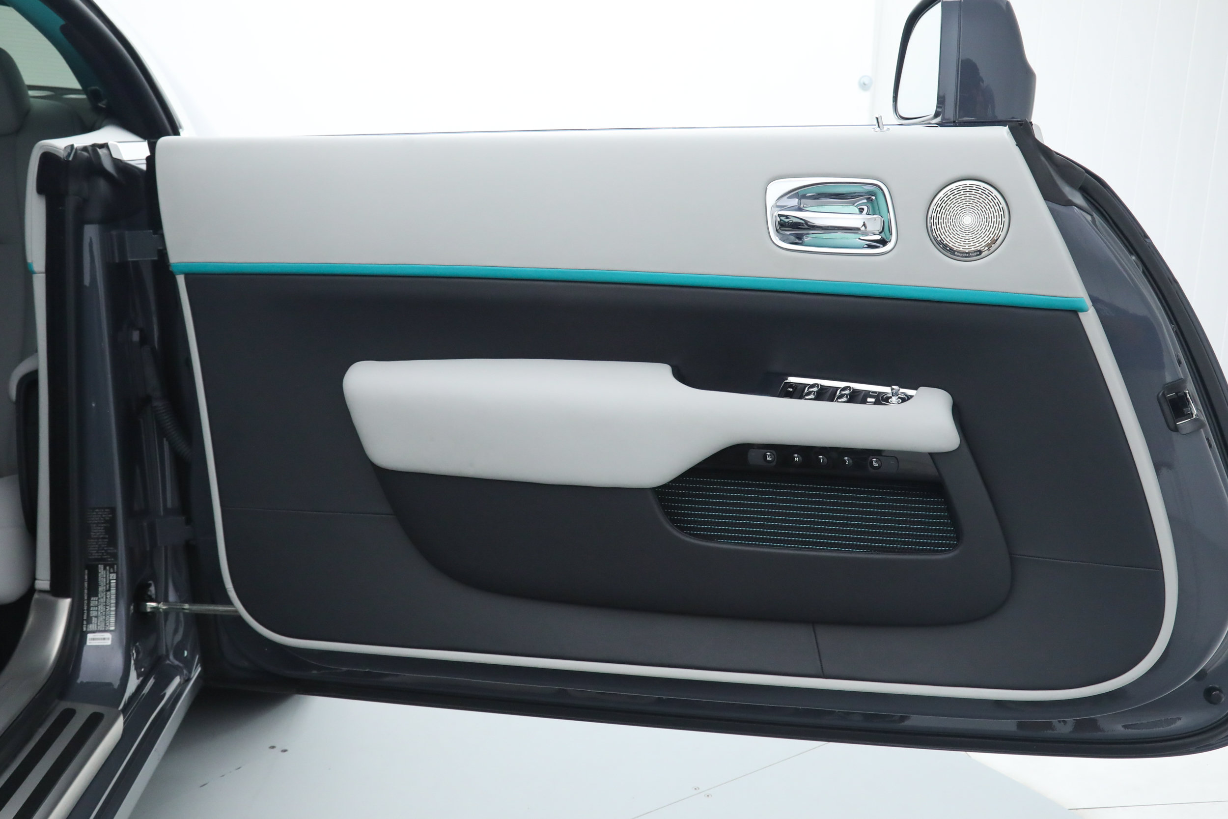 Used 2021 Rolls-Royce Wraith RWD image 23