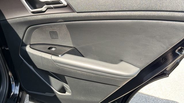 Used 2023 Kia Sportage EX image 27