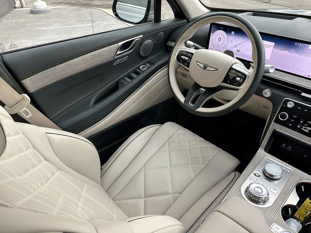 Used 2025 Genesis GV80 3.5T Prestige image 32