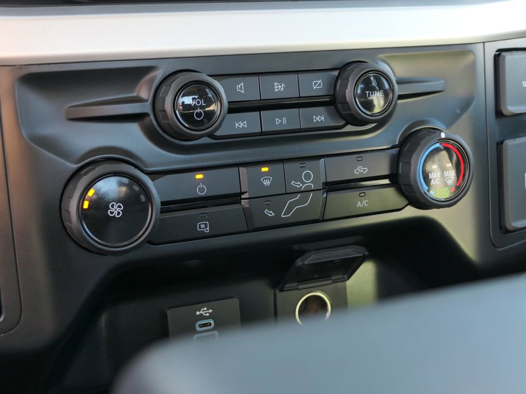 Used 2023 Ford F250 XL image 21