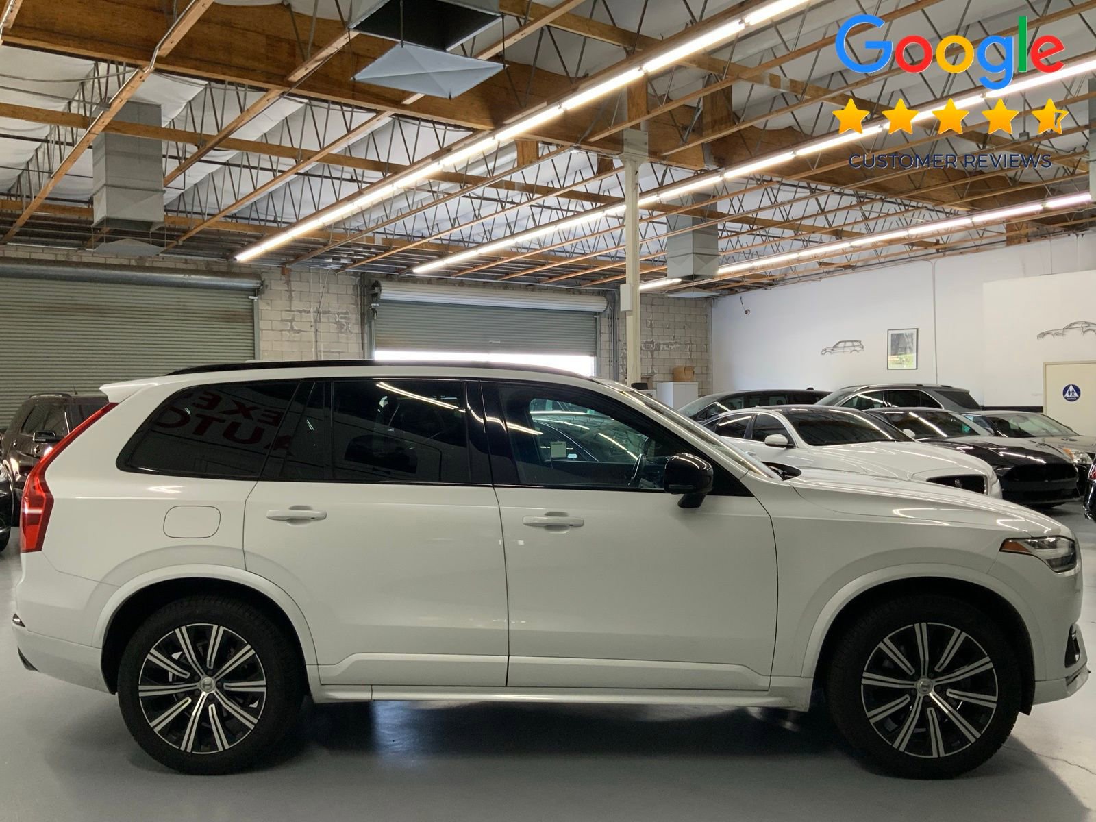 Used 2020 Volvo XC90 T6 R-Design image 3