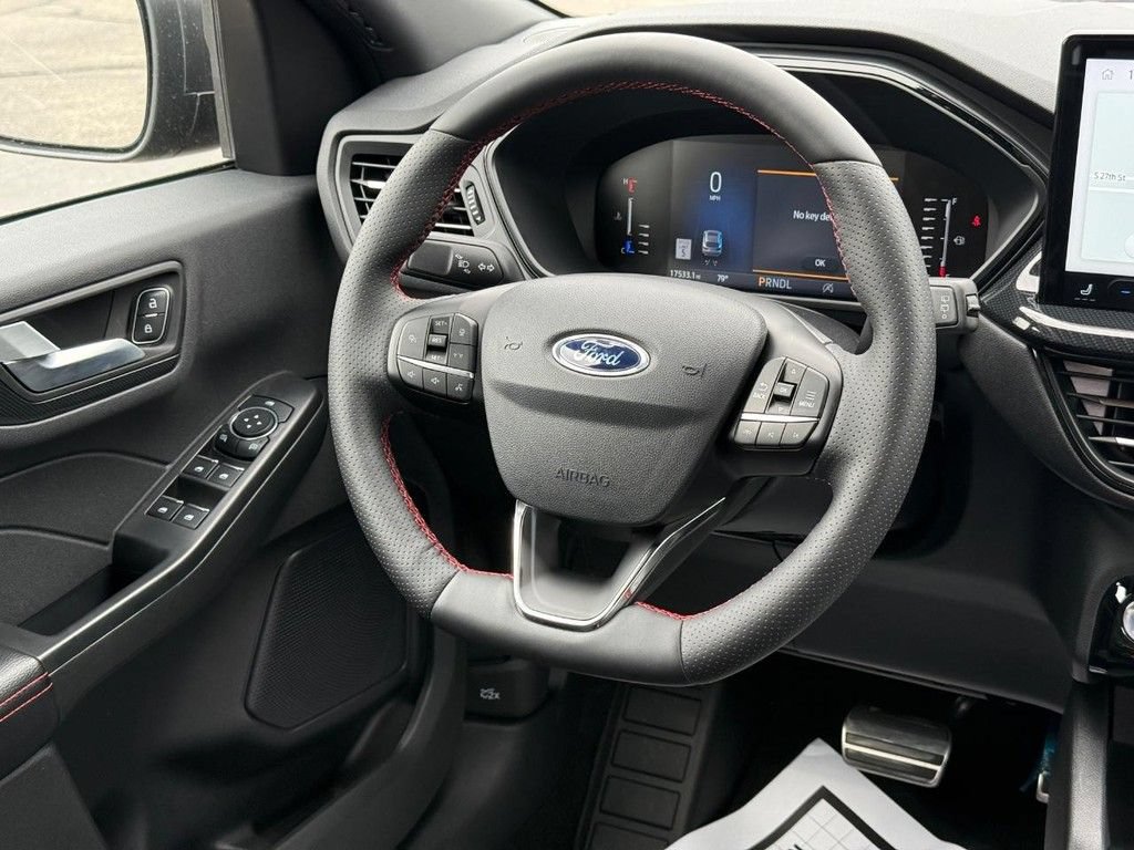 Used 2023 Ford Escape ST-Line w/ Tech Pack #1 AWD/4WD image 11