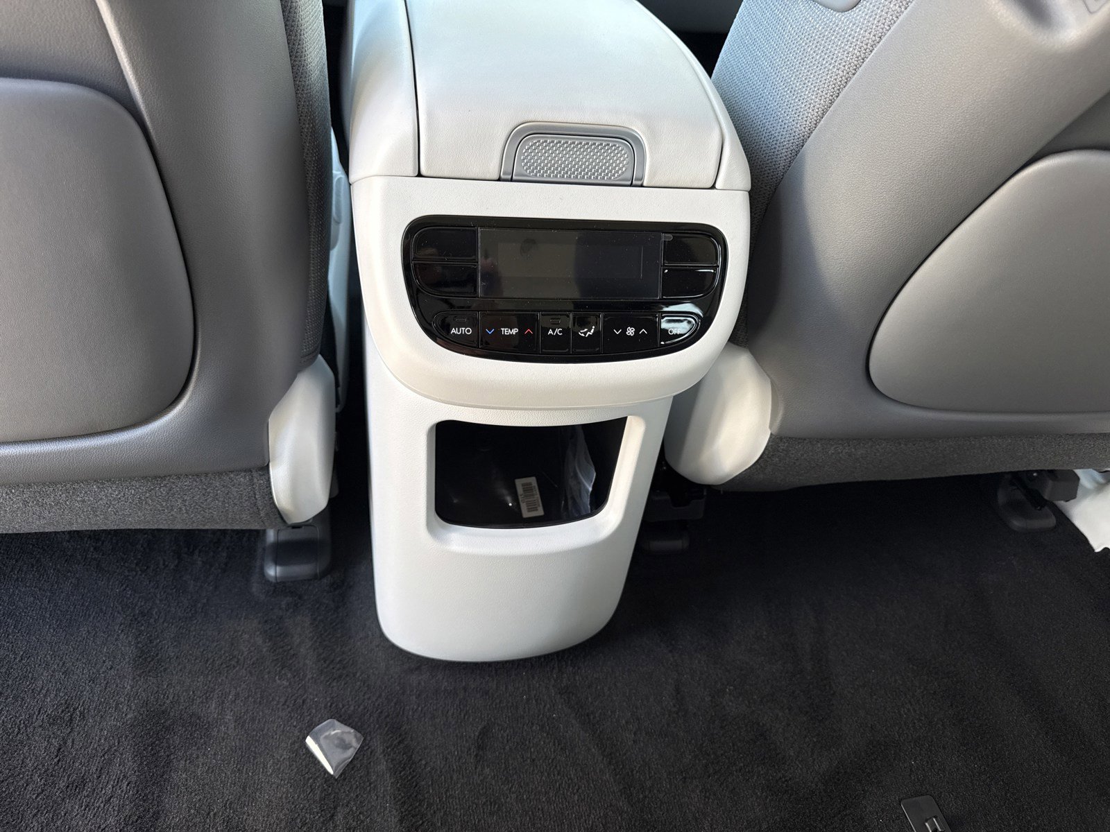 New 2026 Hyundai Ioniq 9 SE image 15