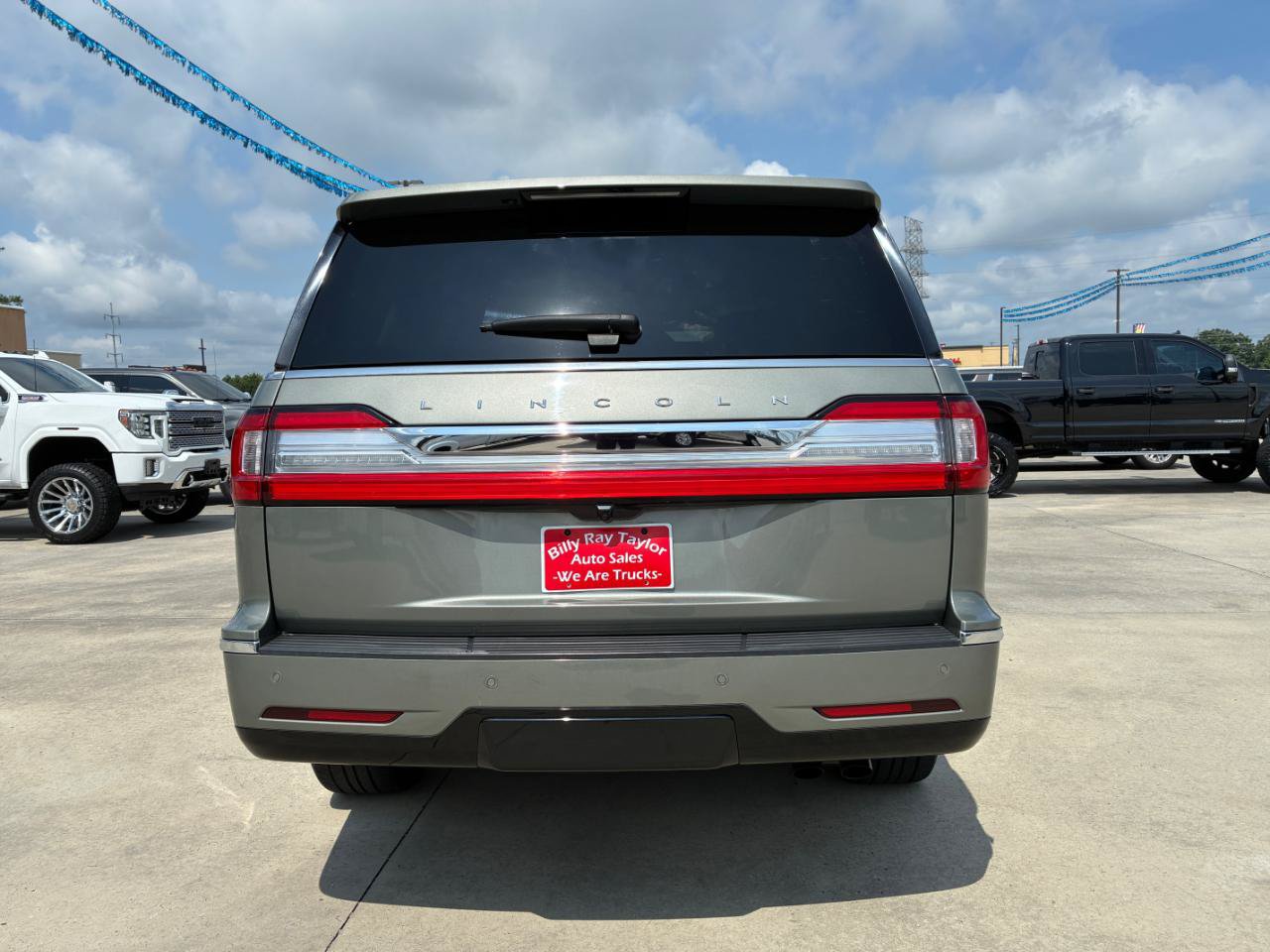 Used 2019 Lincoln Navigator Reserve w/ Cargo Package AWD/4WD image 6