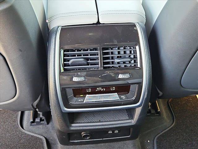 Certified 2023 BMW X7 xDrive40i w/ M Sport Package AWD/4WD image 18