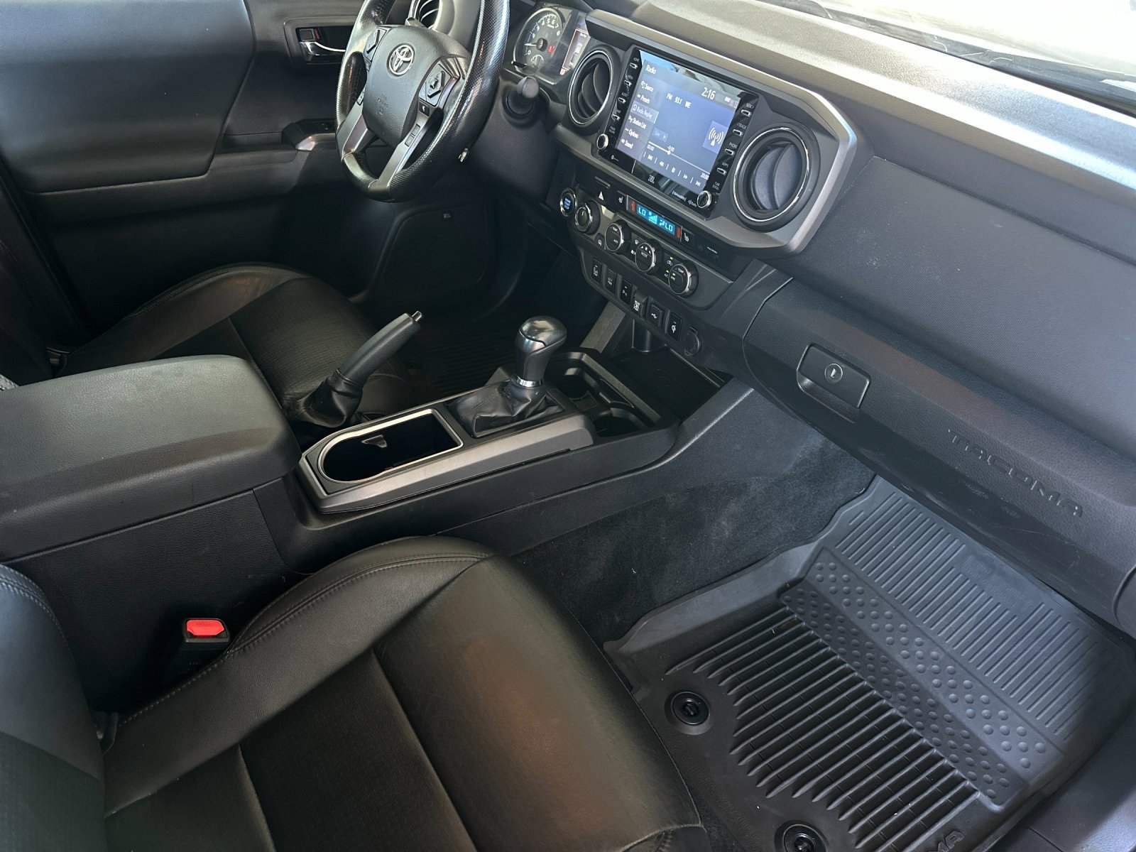 Used 2022 Toyota Tacoma TRD Sport image 14