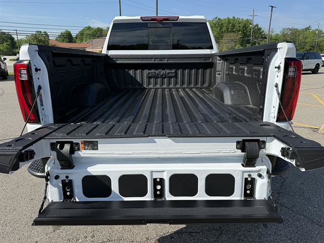 New 2026 GMC Sierra 3500 Denali w/ Denali Reserve Package AWD/4WD image 31