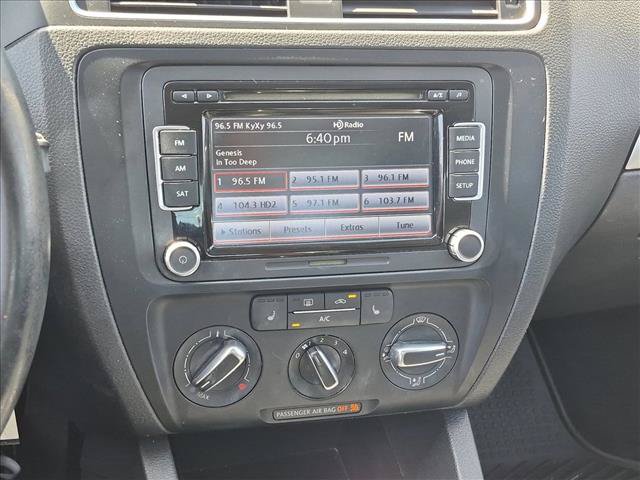 Used 2013 Volkswagen Jetta SE FWD image 13