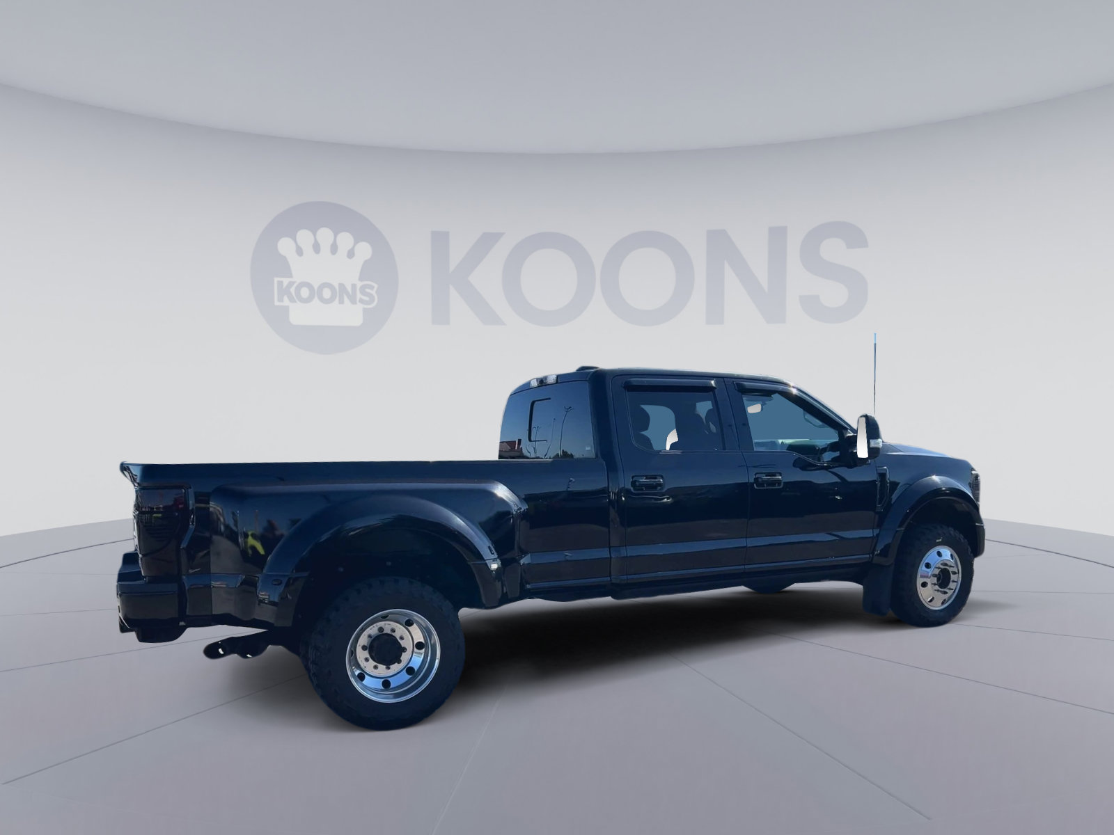 Certified 2020 Ford F450 Platinum w/ FX4 Off-Road Package AWD/4WD image 12